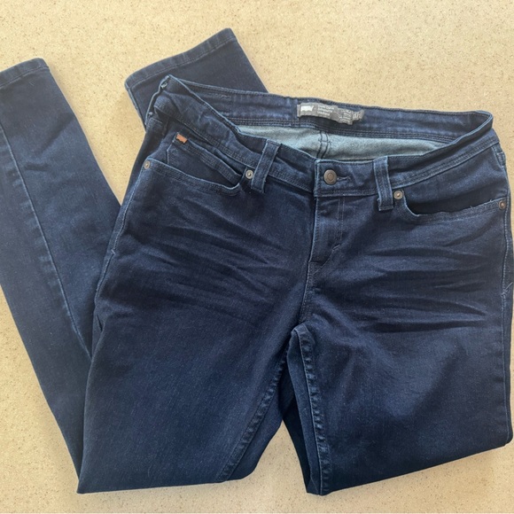 Demi Curve Low Ride Skinny - Picture 2 of 5